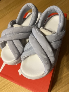 NIKE�I�����C���c